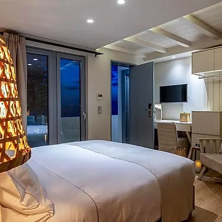 Oniro Suites, A Member Of Mykonos Highlights 3*