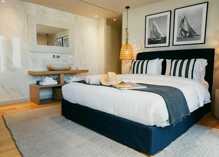 أونيرو سويتس